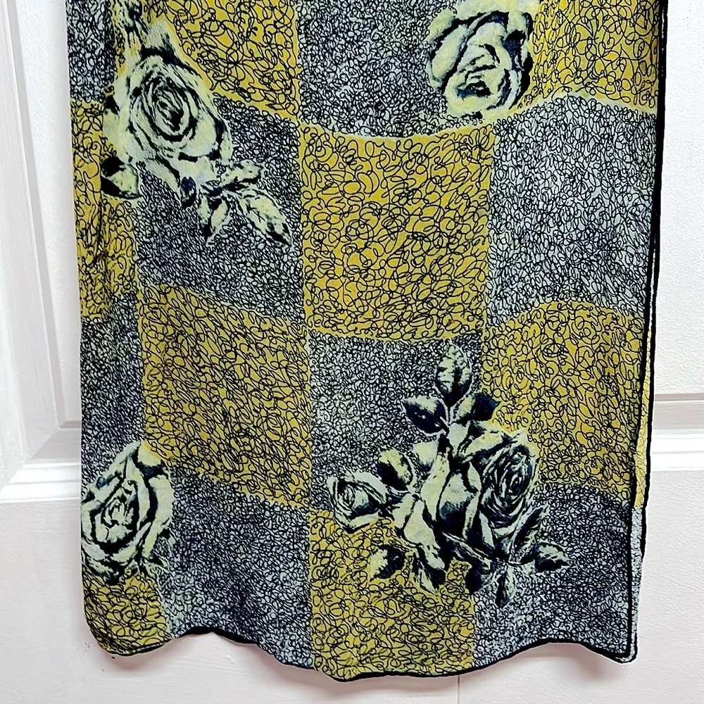 Gray & Green Rose Print Sheer Scarf 26’ x 28’